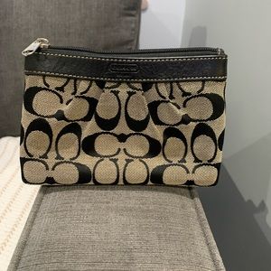 Coach Signature Pouch